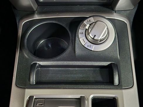 Used 2022 Toyota 4Runner SR5 Premium w/ Moonroof Package AWD/4WD image 40