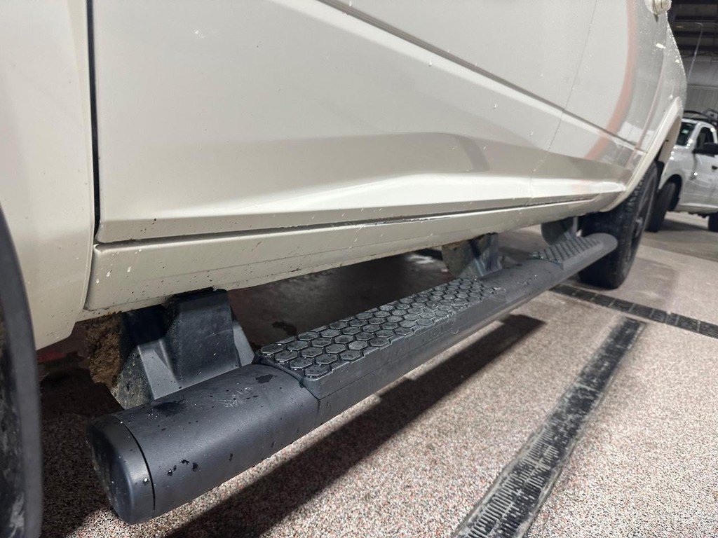 Used 2017 RAM 2500 Laramie w/ Sport Appearance Group AWD/4WD image 10