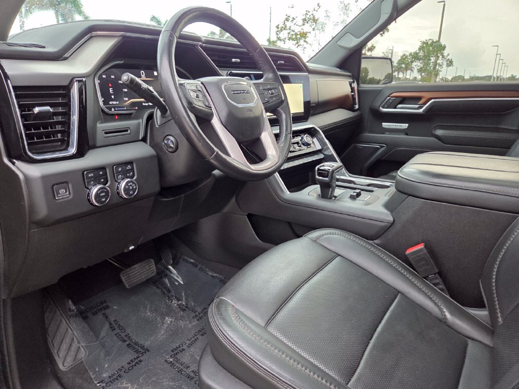 Used 2023 GMC Sierra 1500 Denali w/ Denali Carbonpro Edition AWD/4WD image 28