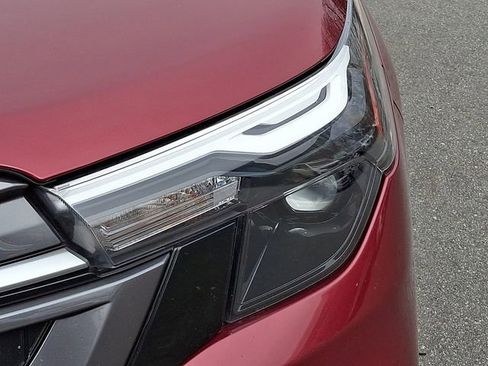 Certified 2025 Subaru Forester Premium image 9