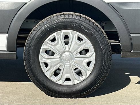 Used 2024 Ford Transit 350 XLT image 37