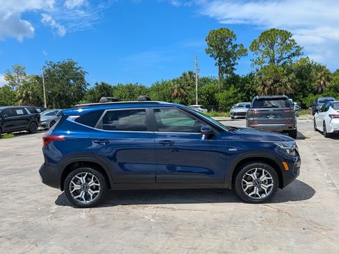 Certified 2023 Kia Seltos EX AWD/4WD image 9
