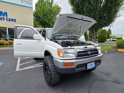 Used 1997 Toyota 4Runner SR5 AWD/4WD image 25