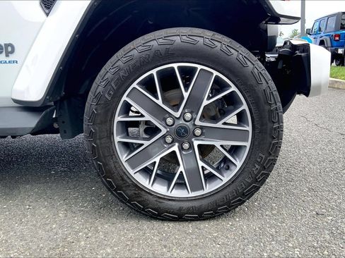 Certified 2024 Jeep Wrangler High Altitude AWD/4WD image 10