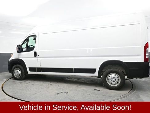 Used 2024 RAM ProMaster 2500 w/ Convenience Group image 4