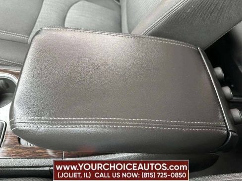 Used 2016 Chevrolet Traverse LT w/ Style and Technology Package image 37