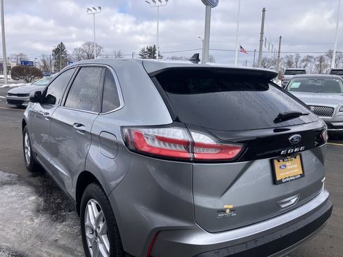 Certified 2024 Ford Edge SEL image 5