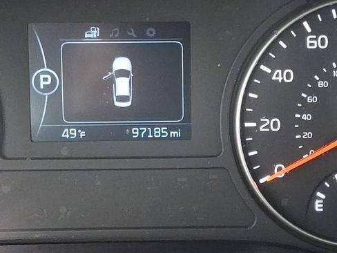 Used 2018 Kia Optima LX w/ 17" Alloy Wheels Package image 18