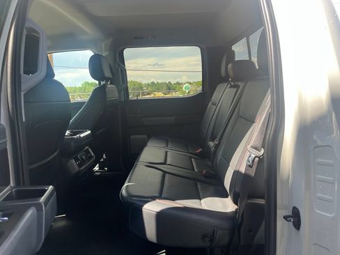 Used 2023 Ford F150 Lariat AWD/4WD image 10