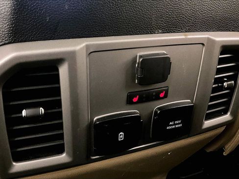 Used 2021 Ford F250 Lariat w/ Lariat Ultimate Package image 32