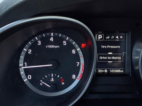 Used 2017 Hyundai Santa Fe Sport image 19