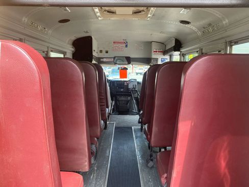 Used 2005 Chevrolet Express 3500 w/ School Bus Package RWD image 32