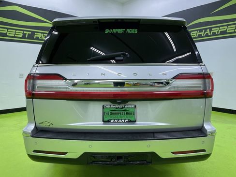 Used 2018 Lincoln Navigator L Reserve w/ Technology Package image 8