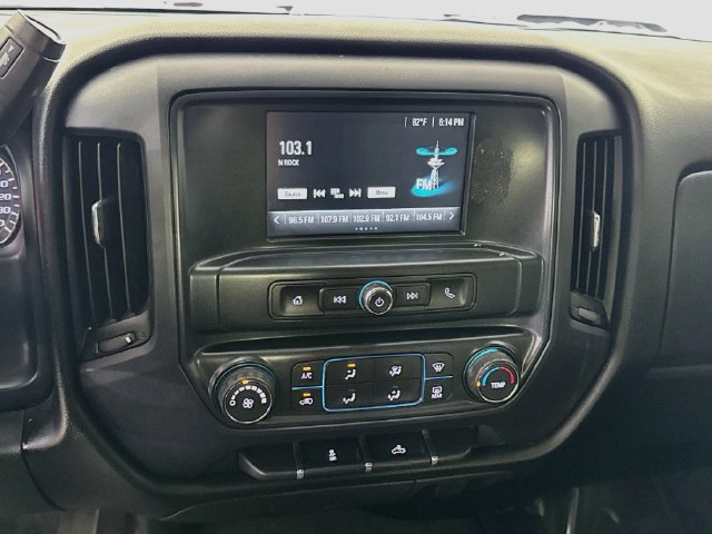 Used 2018 Chevrolet Silverado 1500 Custom w/ Custom Value Package RWD image 16
