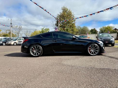 Used 2015 Hyundai Genesis 3.8 image 6