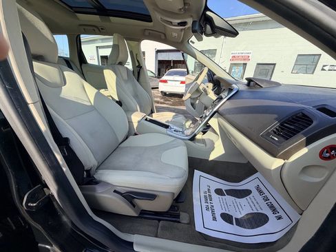 Used 2010 Volvo XC60 3.2 image 13