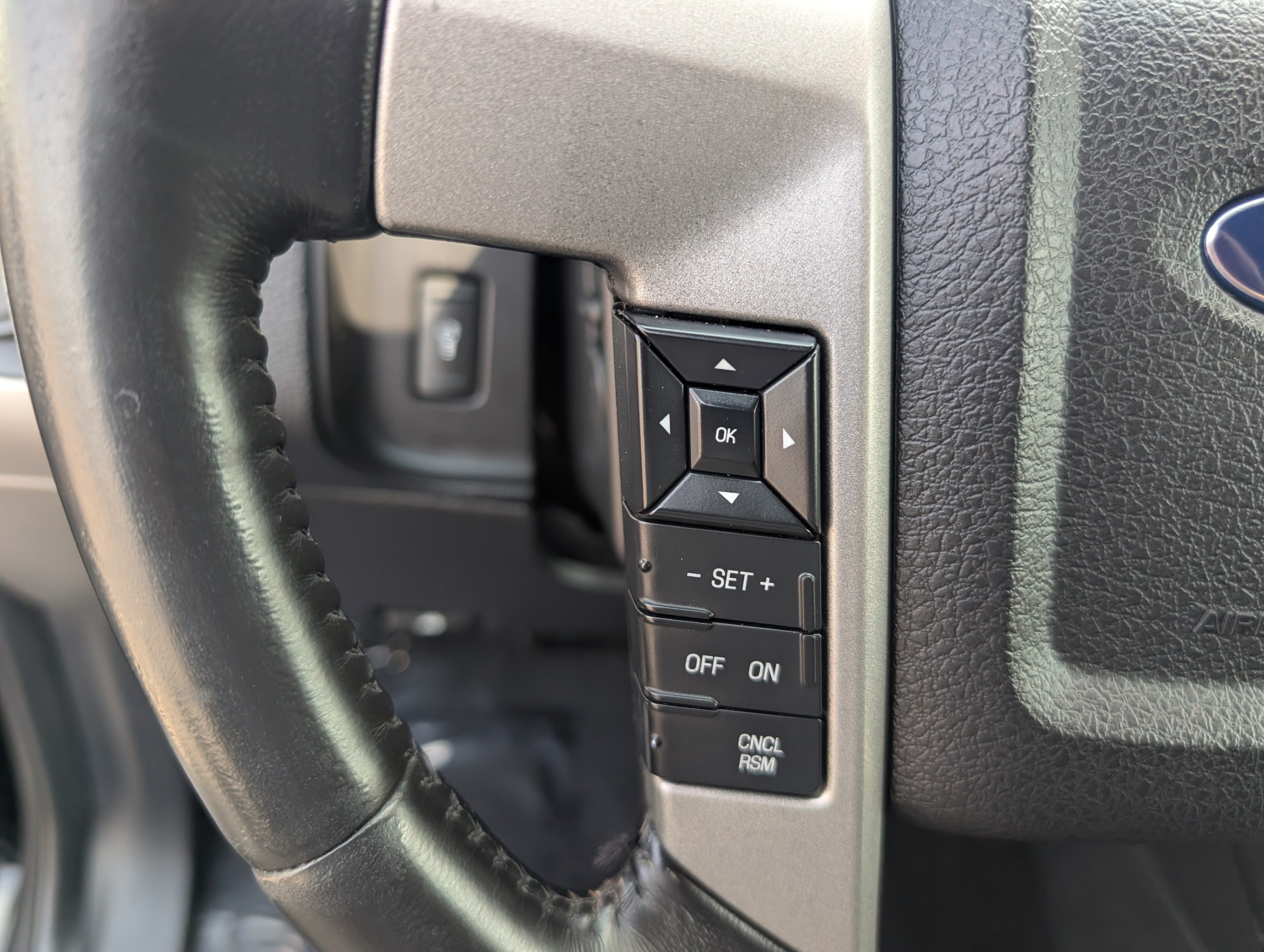 Used 2015 Ford Expedition EL Limited AWD/4WD image 17