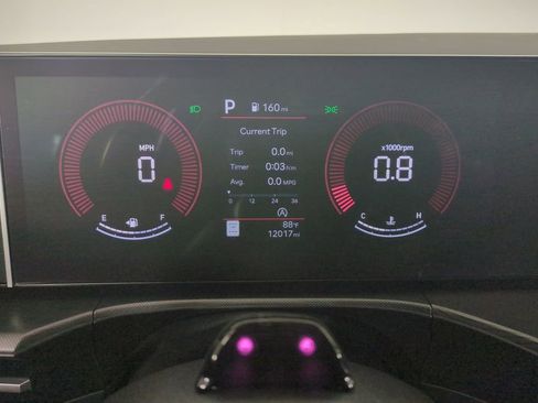 Used 2025 Hyundai Santa Fe SEL FWD image 36