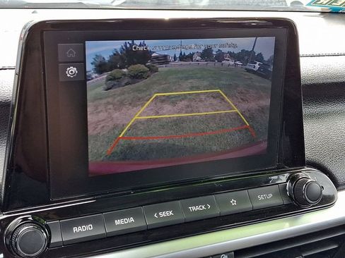 Certified 2023 Kia Forte LXS image 18