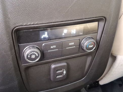 Used 2023 Buick Enclave Essence w/ Experience Buick Package image 21