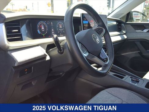 Certified 2025 Volkswagen Tiguan S FWD image 12