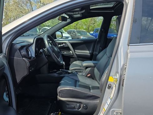 Used 2017 Toyota RAV4 SE w/ Power Special Value Package image 15