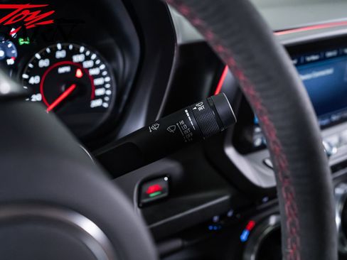 Used 2020 Chevrolet Camaro ZL1 RWD image 38