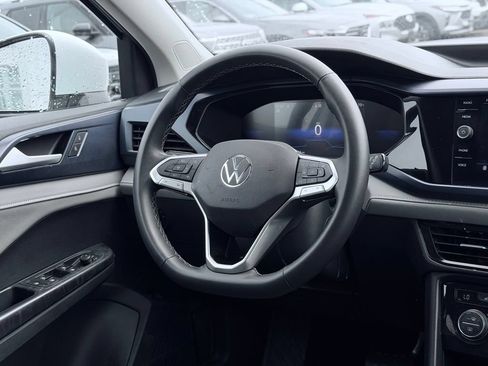 Used 2024 Volkswagen Taos SE AWD/4WD image 26