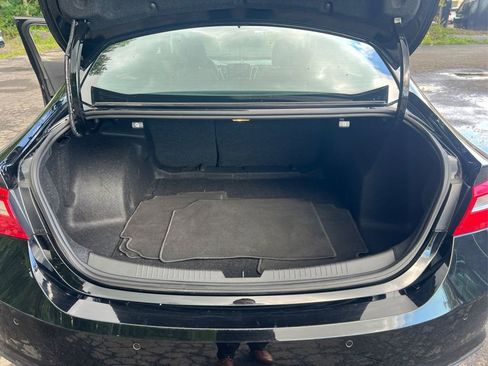 Used 2025 Chevrolet Malibu LT image 14