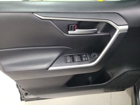 Used 2023 Toyota RAV4 XLE FWD image 21