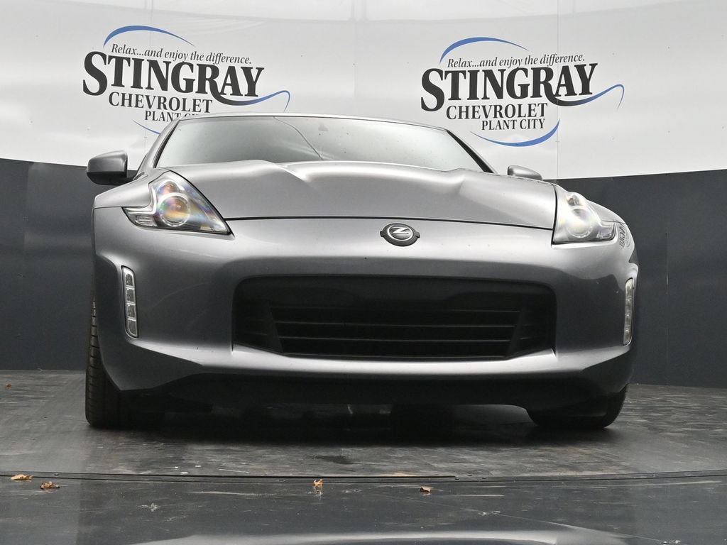 Used 2020 Nissan 370Z Touring Sport RWD image 27