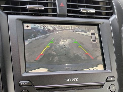 Used 2019 Ford Fusion Titanium image 27