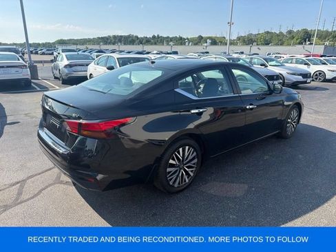Used 2023 Nissan Altima 2.5 SV FWD image 4