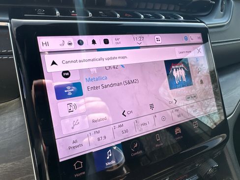 Certified 2024 Jeep Grand Cherokee Limited image 23