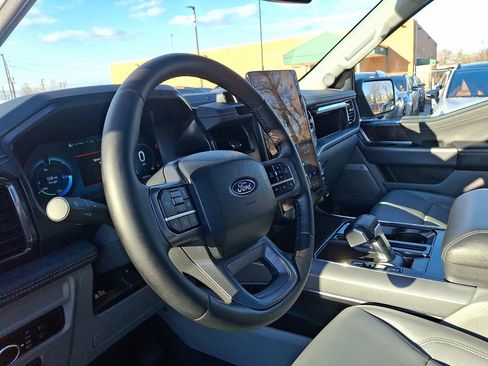 Used 2025 Ford F150 Lightning Flash image 24