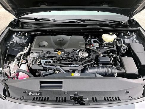 Used 2026 Toyota Camry SE FWD image 28