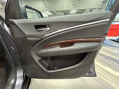 Used 2020 Acura MDX SH-AWD image 39