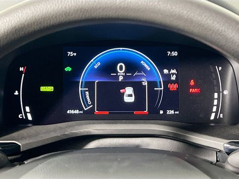 Used 2025 Toyota Camry LE FWD image 23