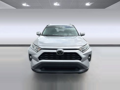 Used 2021 Toyota RAV4 XLE Premium FWD image 5