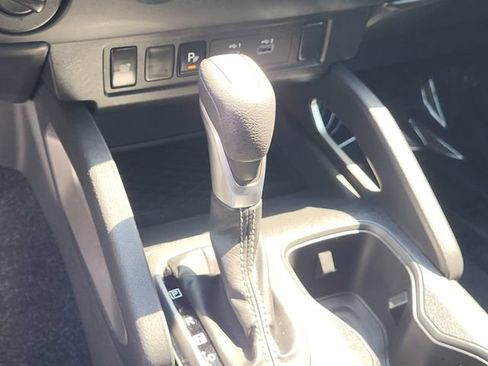 Certified 2025 Nissan Frontier SV AWD/4WD image 19
