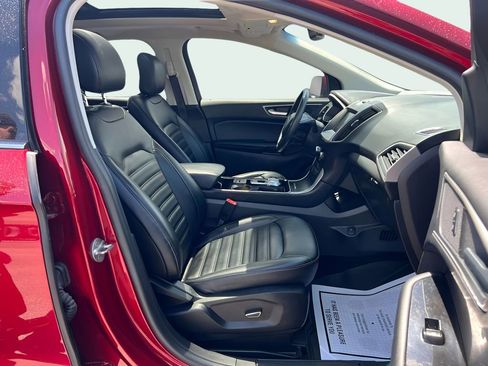 Used 2019 Ford Edge SEL w/ Equipment Group 201A FWD image 19