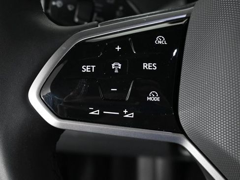 New 2025 Volkswagen ID. Buzz Pro S image 24