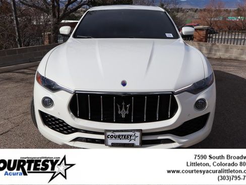 Used 2020 Maserati Levante S image 2