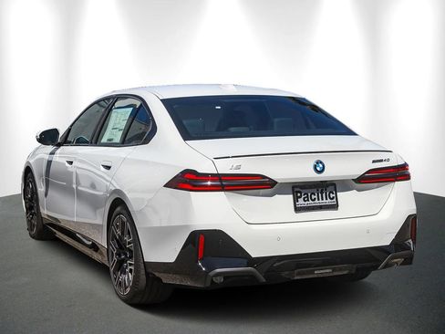 New 2027 BMW i5 eDrive40 w/ M Sport Package RWD image 4