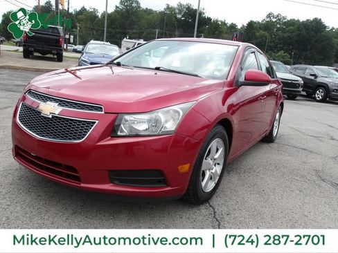 Used 2013 Chevrolet Cruze LT FWD image 3