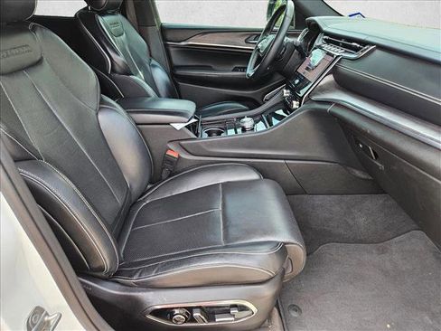 Used 2021 Jeep Grand Cherokee L Overland w/ Advanced Protech Group III image 17