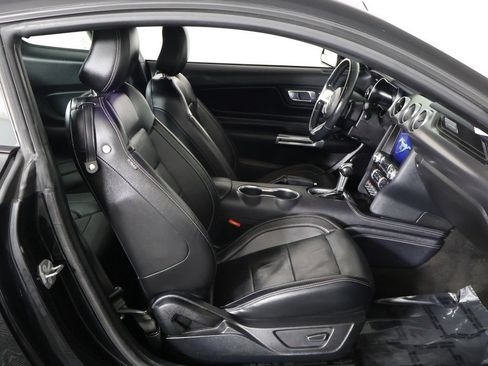 Used 2018 Ford Mustang GT Premium w/ Equipment Group 401A RWD image 21