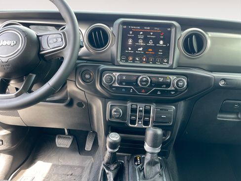 Used 2023 Jeep Wrangler Unlimited w/ 8.4" Radio Group AWD/4WD image 14