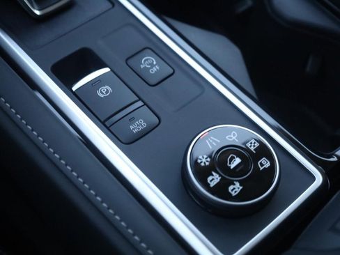 New 2026 Nissan Pathfinder SL w/ SL Premium Package (P04) image 18