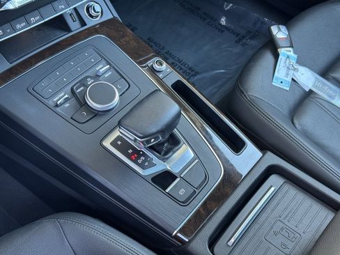 Used 2020 Audi Q5 2.0T Premium w/ Convenience Package image 33